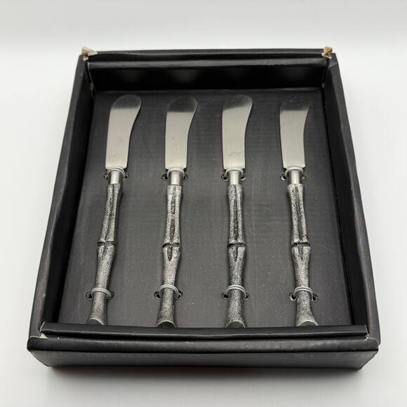 New Halloween Themed Skeleton Utensil Sets - Picture 4 of 5